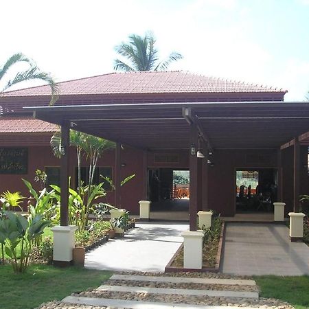 Tamarind Grand Resort Mae Sariang Eksteriør bilde