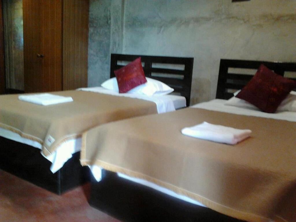 Tamarind Grand Resort Mae Sariang Rom bilde