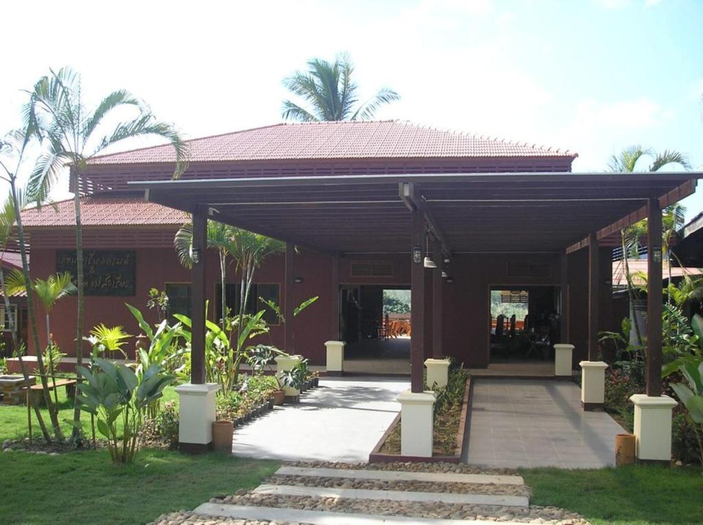 Tamarind Grand Resort Mae Sariang Eksteriør bilde