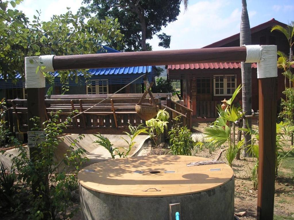 Tamarind Grand Resort Mae Sariang Eksteriør bilde