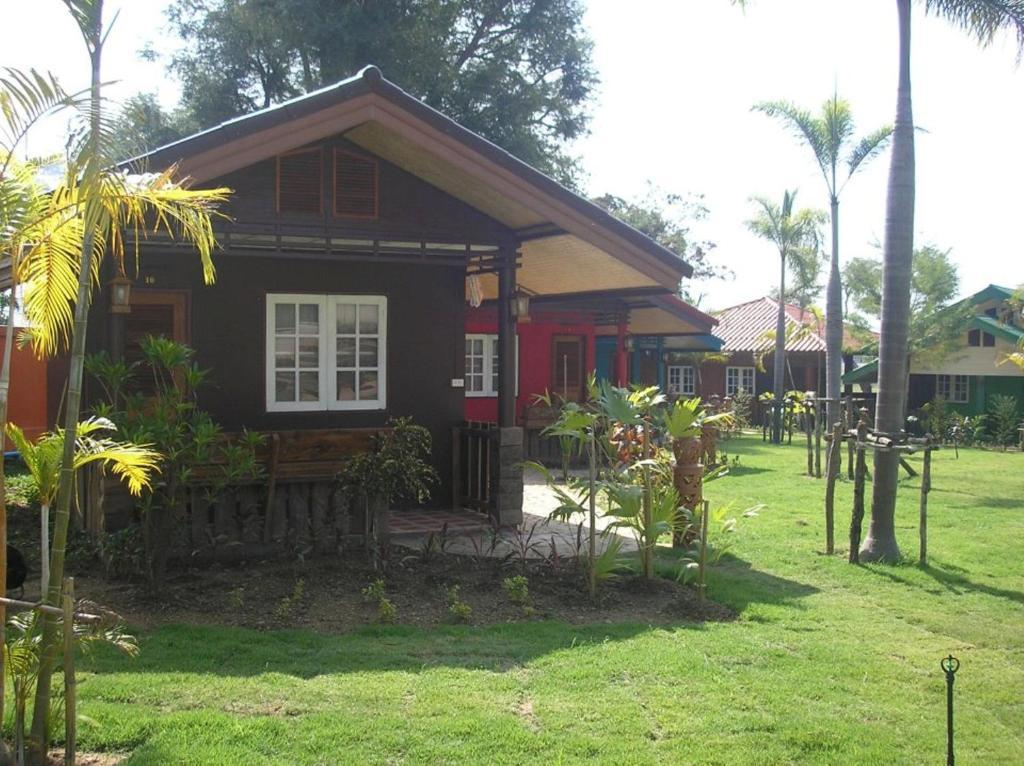 Tamarind Grand Resort Mae Sariang Eksteriør bilde